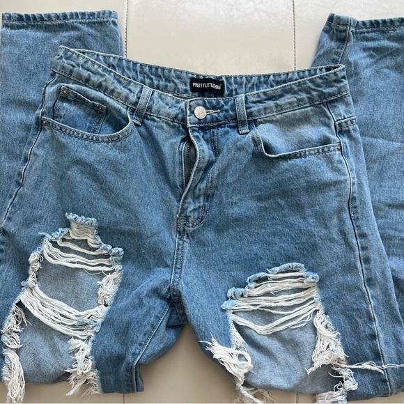 Pretty Little Thing Distressed boyfriend jeans size 8 or L - Picture 5 of 6